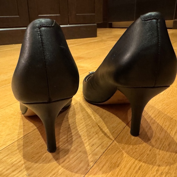 Coach Leather Point Cap Toe logo Black Heels. Size 8.5 - Picture 9 of 9